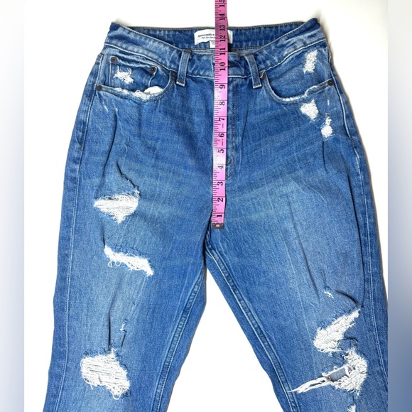 Abercrombie & Fitch Women’s High Rise Curve Love Mom Jeans Size- 6 Regular - Picture 7 of 10